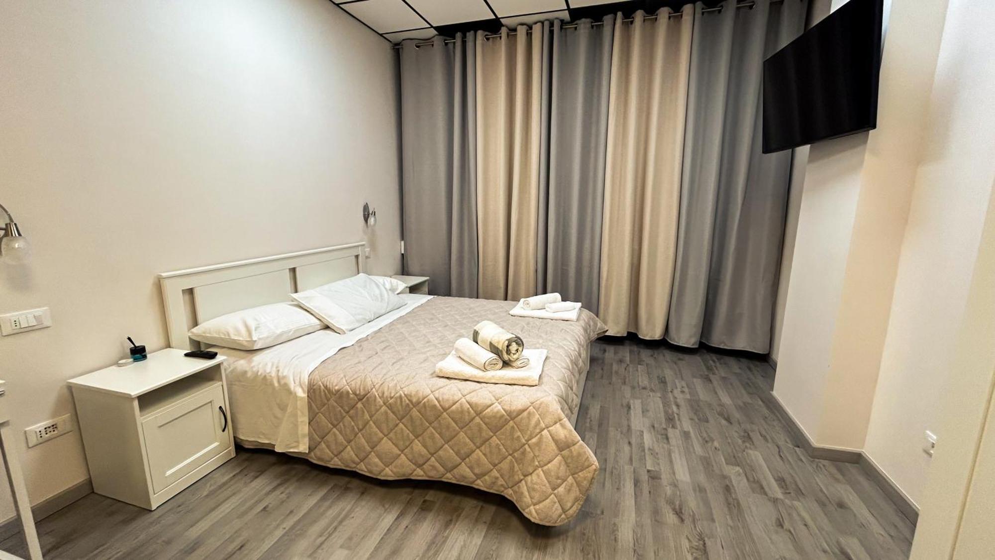 Loft Office 17 Hotel Castel Maggiore Luaran gambar